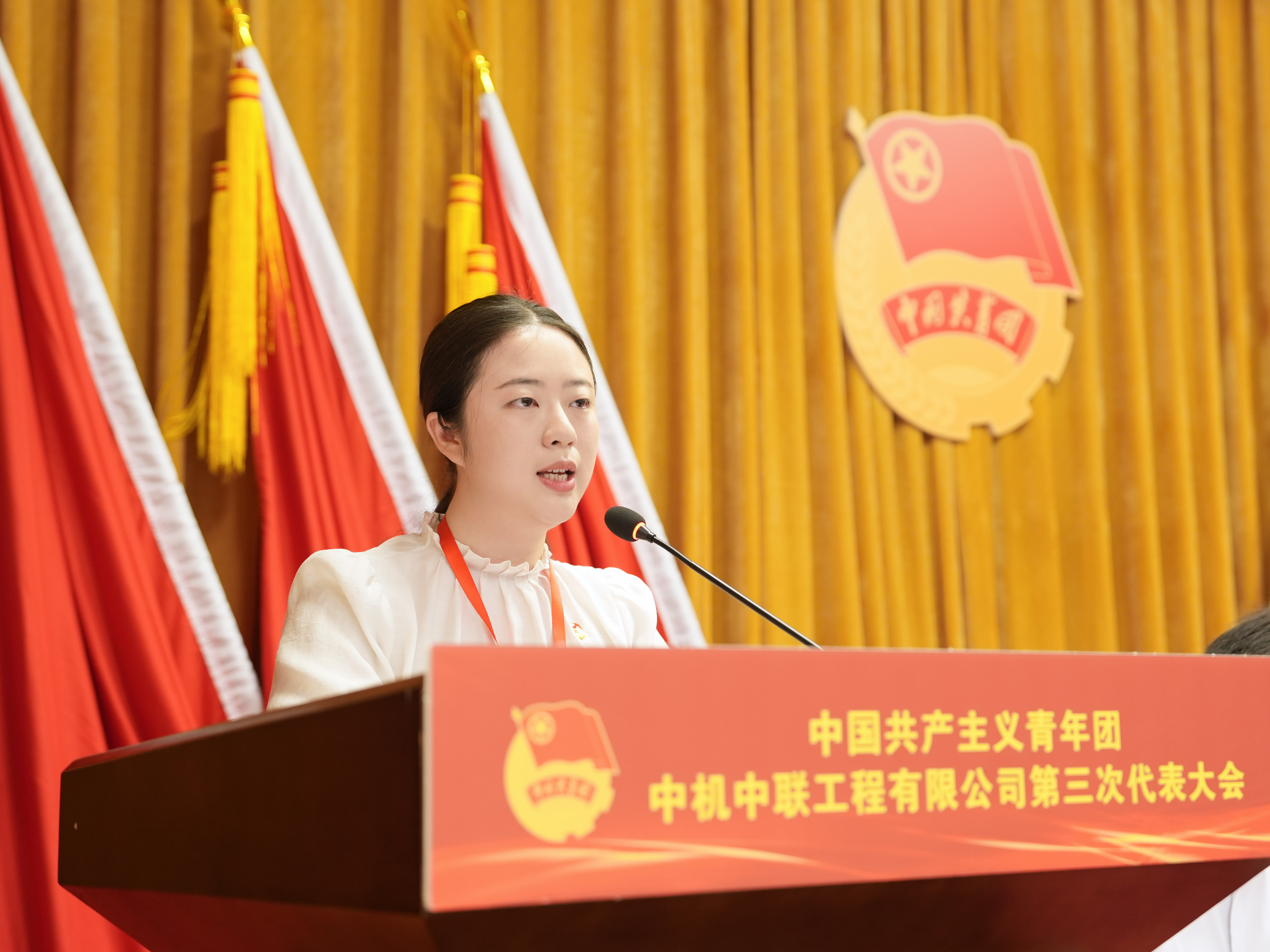 张嘉琦.jpg 南宫NG28·(集团)相信品牌力量有限公司